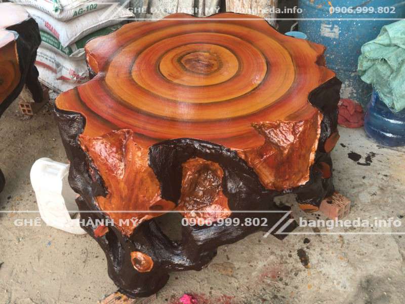 Chuyên sản xuất và lắp đặt bàn đá giả gỗ sân vườn