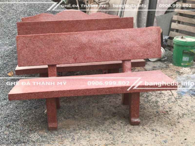 Ghế đá sân vườn màu đỏ chất lượng cao