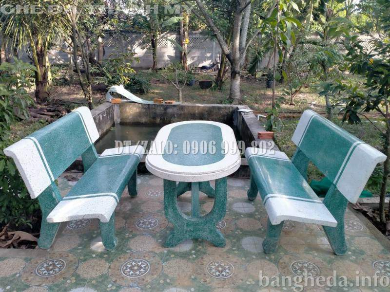 Bộ bàn ghế đá oval trắng xanh