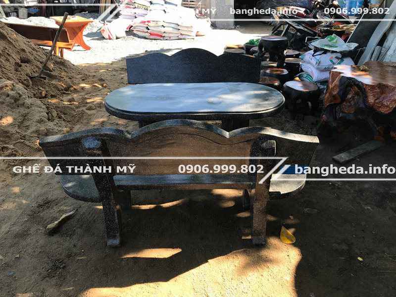 Bán bàn ghế đá tự nhiên trang trí sân vườn TPHCM 2