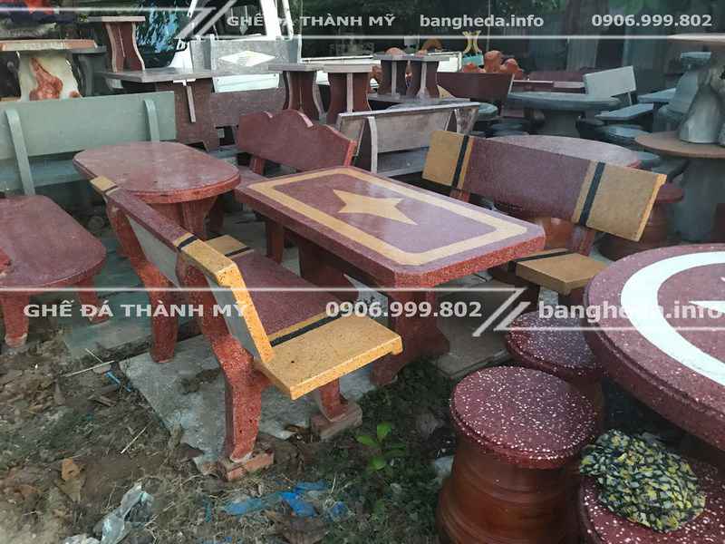 Bàn ghế đá xi măng siêu bền cho sân vườn nhà bạn 2