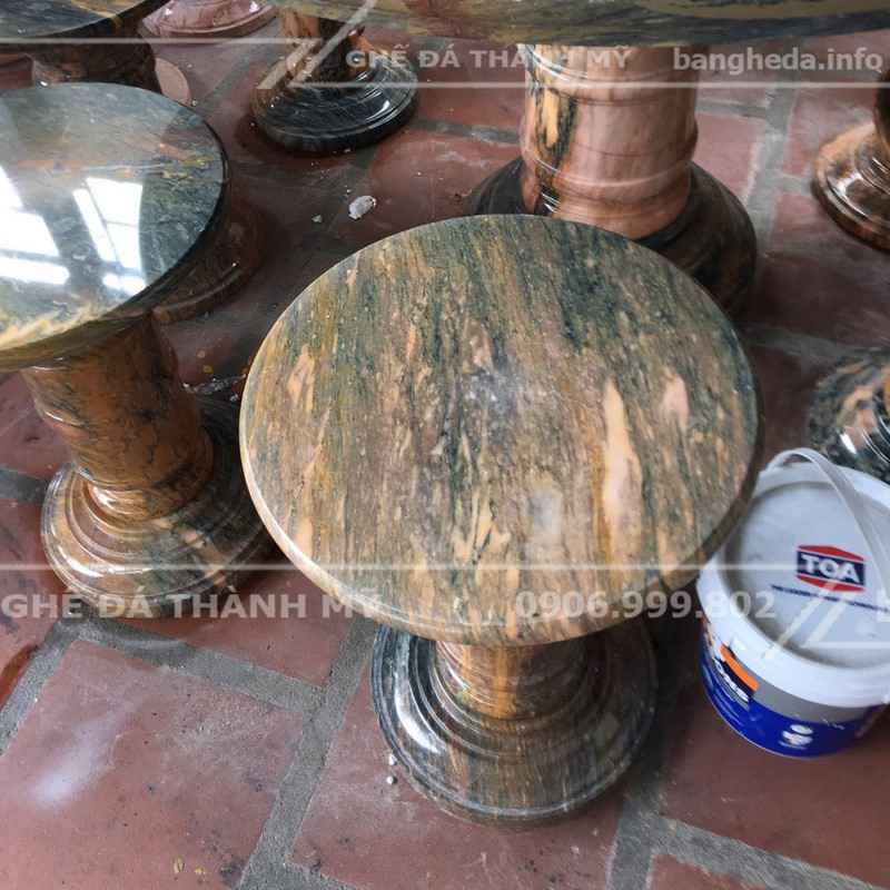 bàn ghế bằng đá tự nhiên 3