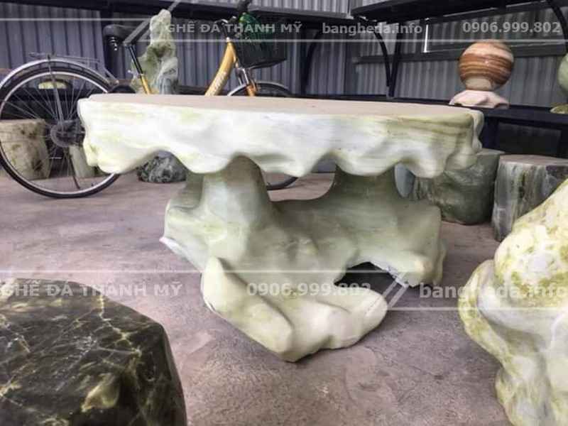 Giá cả bàn ghế đá tự nhiên Phú Yên 4