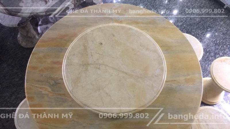 Bán bàn ghế đá tự nhiên tại Phú Quốc 2