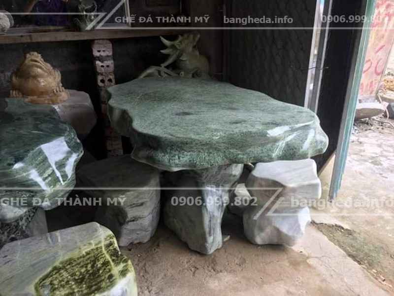 bàn ghế đá tự nhiên giá rẻ 3