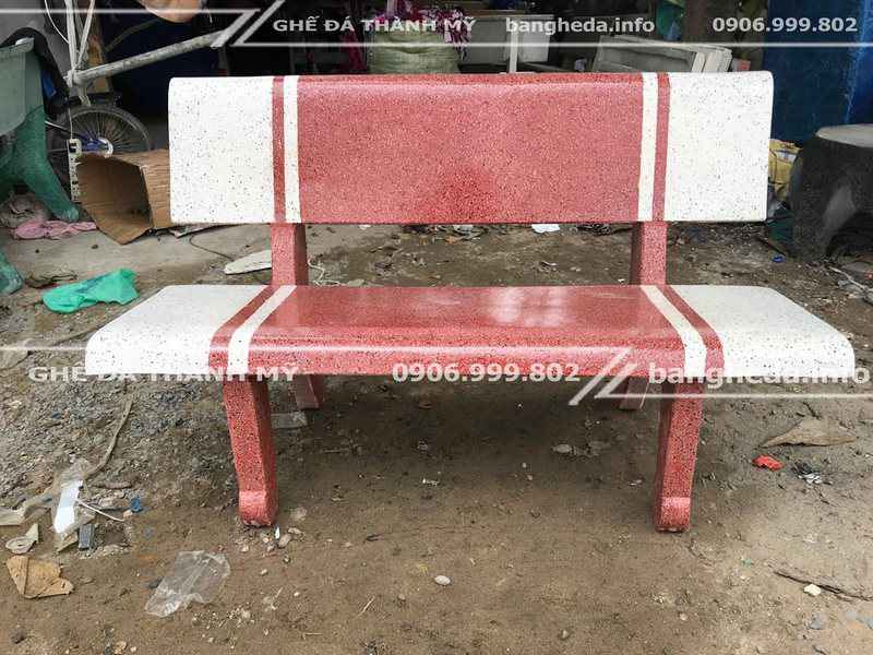 Bàn ghế đá sân vườn nên chọn loại nào 1