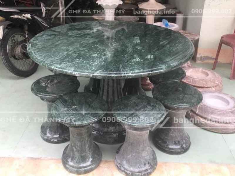 bộ bàn ghế đá nguyên khối 2