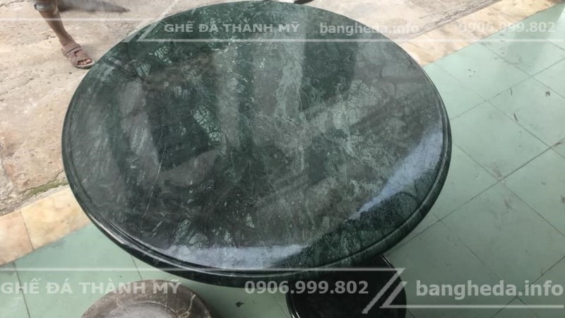 bộ bàn ghế đá nguyên khối 3