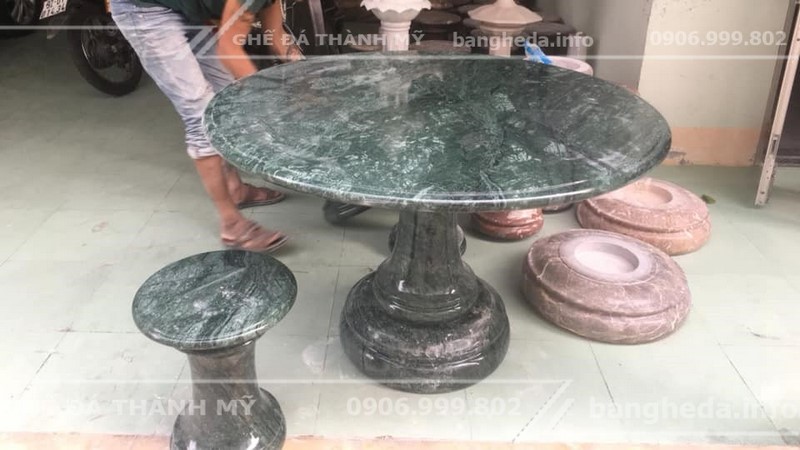 bộ bàn ghế đá sân vườn 2