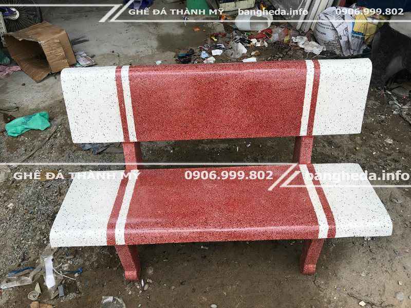Địa chỉ mua bàn ghế đá có in logo làm quà kỷ niệm trường học 3