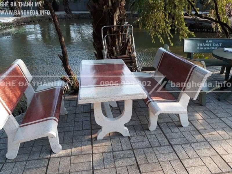 bàn ghế đá giá bao nhiêu?