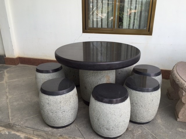 bán ghế đá tại Thuận An 1