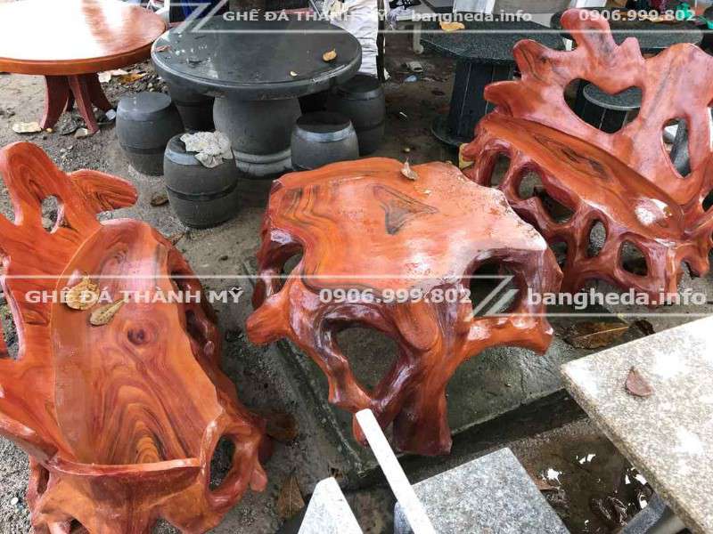 bộ bàn ghế đá giả gỗ 1