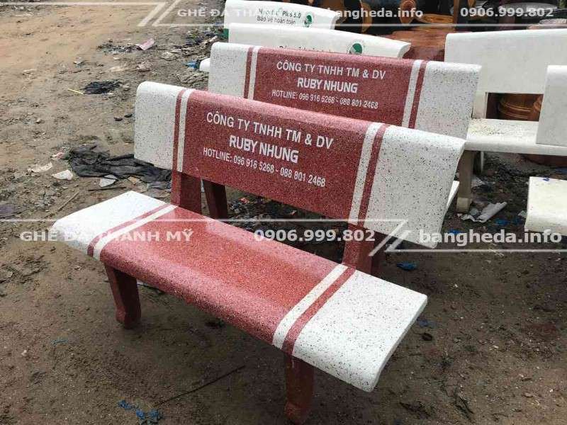 bộ bàn ghế đá tự nhiên 1