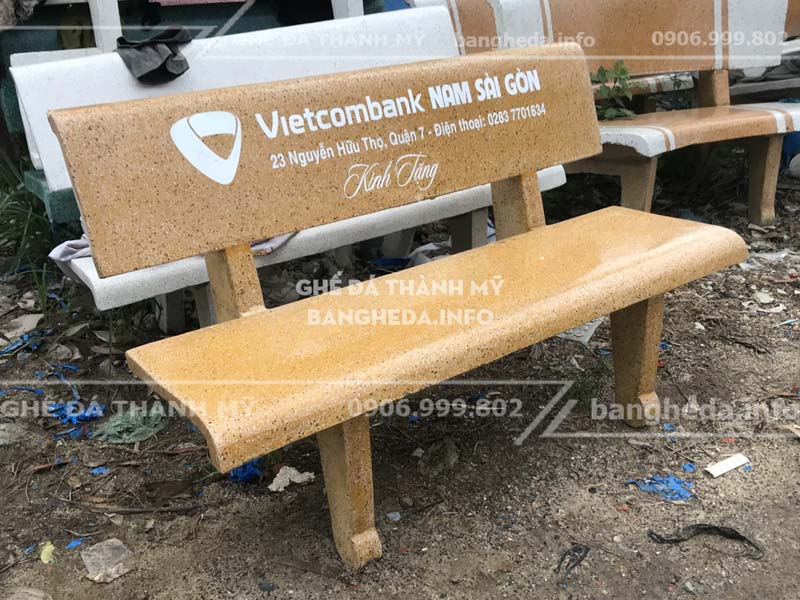 Ghế đá giá bao nhiêu?