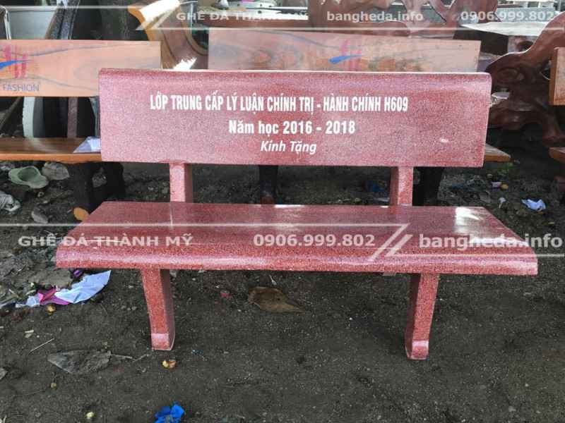In quảng cáo theo yêu cầu lên ghế đá granito tặng công viên 1