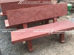 Ghế đá sân vườn màu đỏ